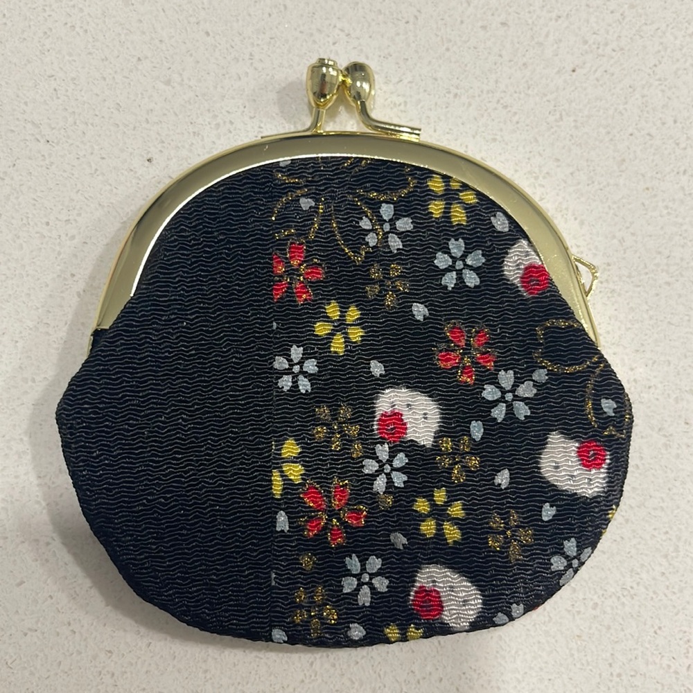 Hello Kitty coin pouch